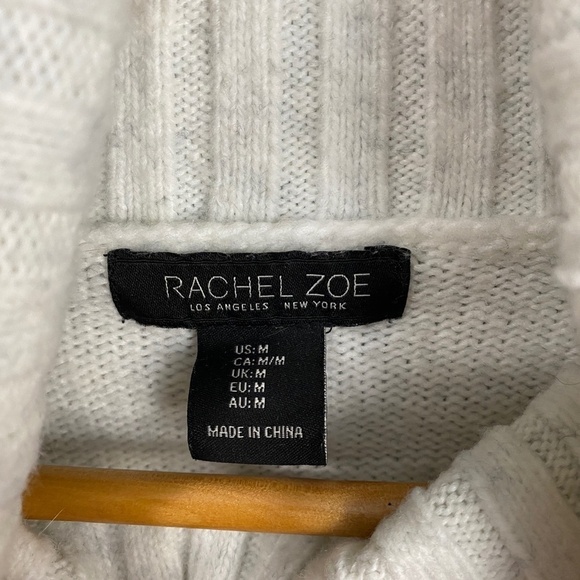 Rachel Zoe Los Angeles‎ Women's Fuzzy Turtleneck Long Sleeve Sweater Size Medium - Picture 2 of 9